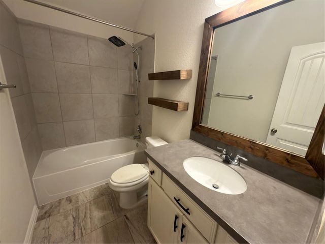 115 Brazil DR, Buda, TX 78610