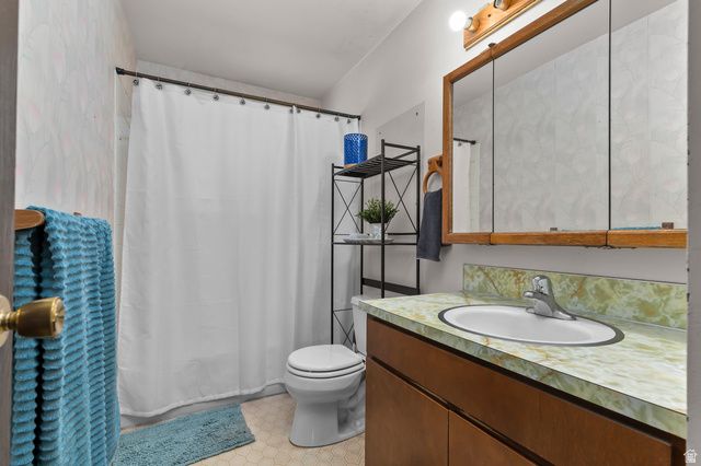 1352 W 2600 N, Clinton, UT 84015