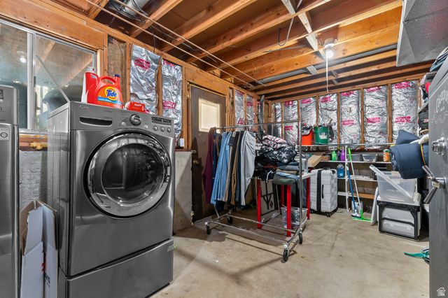 1352 W 2600 N, Clinton, UT 84015