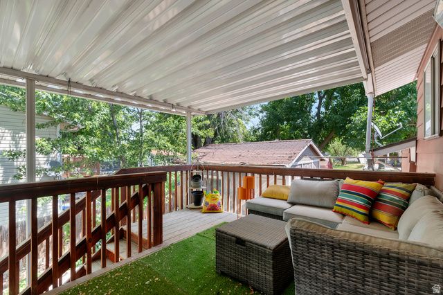 1352 W 2600 N, Clinton, UT 84015