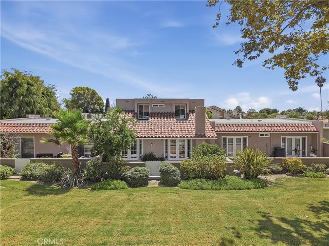 10803 Los Jardines E, Fountain Valley, CA 92708