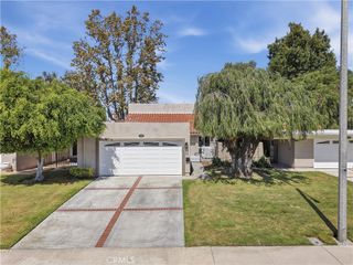10803 Los Jardines E, Fountain Valley, CA 92708