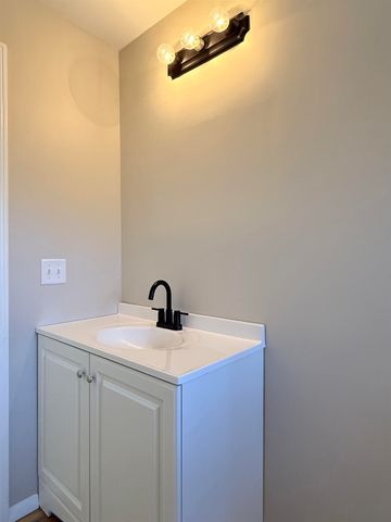 131 Route 13, Brookline, NH 03033