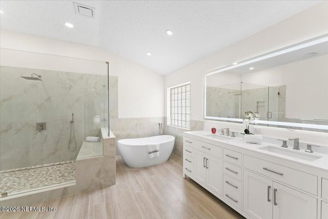 8039 SIERRA GARDENS Drive, Jacksonville, FL 32219