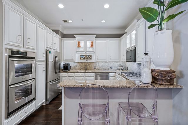 2848 Woodside Street 4C, Dallas, TX 75204
