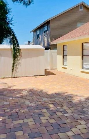12718 TROWBRIDGE LANE, Tampa, FL 33624