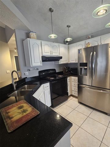 12718 TROWBRIDGE LANE, Tampa, FL 33624