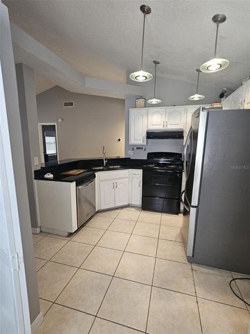 12718 TROWBRIDGE LANE, Tampa, FL 33624