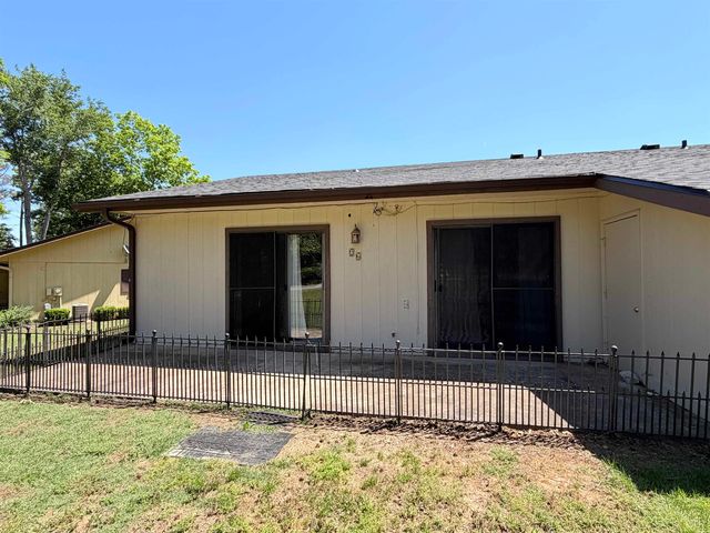 26 Tenkiller Lane, Cherokee Village, AR 72529