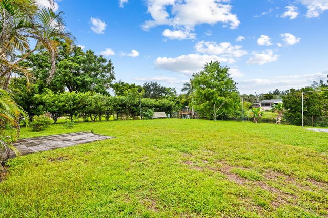 8764 SW 51st Court, Cooper City, FL 33328