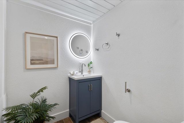 209 SE 10th Street, Steinhatchee, FL 32359