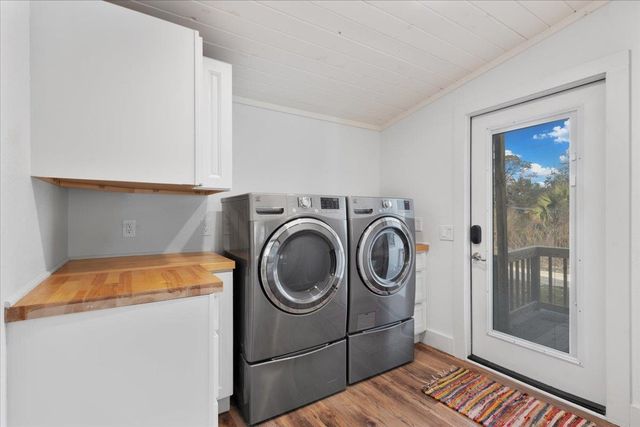 209 SE 10th Street, Steinhatchee, FL 32359