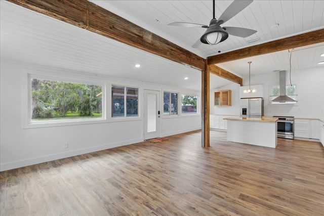 209 SE 10th Street, Steinhatchee, FL 32359