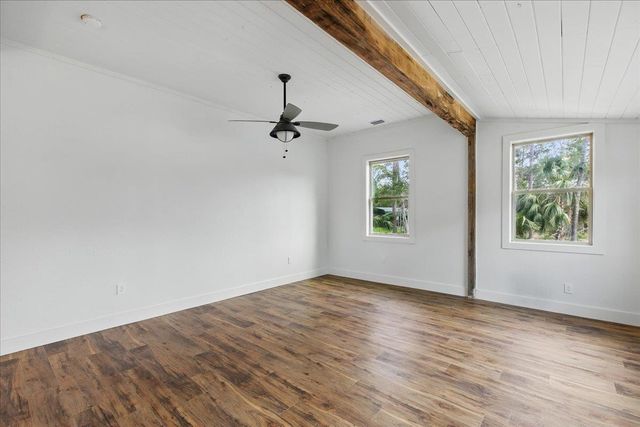 209 SE 10th Street, Steinhatchee, FL 32359