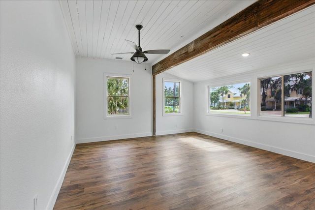 209 SE 10th Street, Steinhatchee, FL 32359