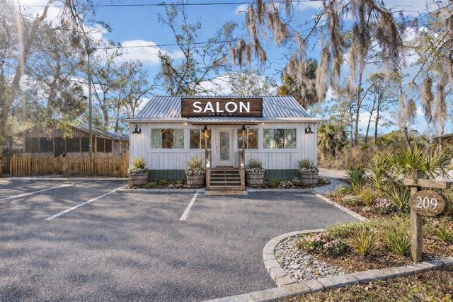 209 SE 10th Street, Steinhatchee, FL 32359