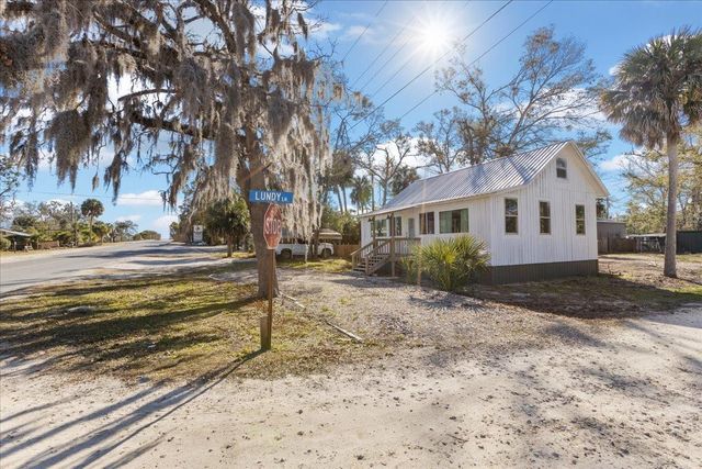 209 SE 10th Street, Steinhatchee, FL 32359