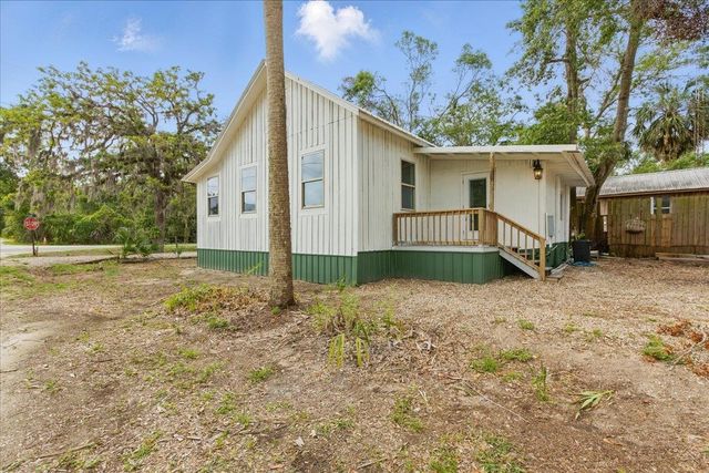 209 SE 10th Street, Steinhatchee, FL 32359