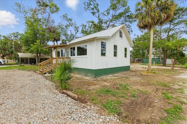 209 SE 10th Street, Steinhatchee, FL 32359
