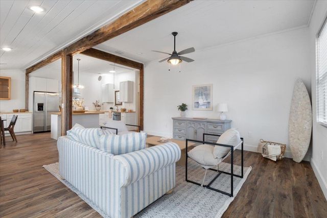 209 SE 10th Street, Steinhatchee, FL 32359