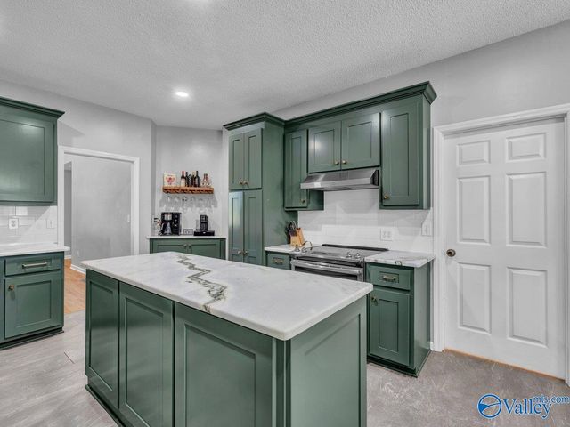 6514 Moores Mill Road NE, Huntsville, AL 35811