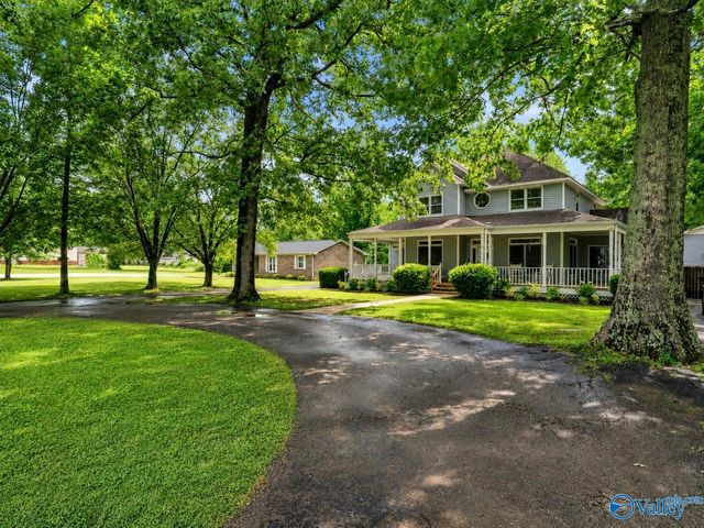 6514 Moores Mill Road NE, Huntsville, AL 35811