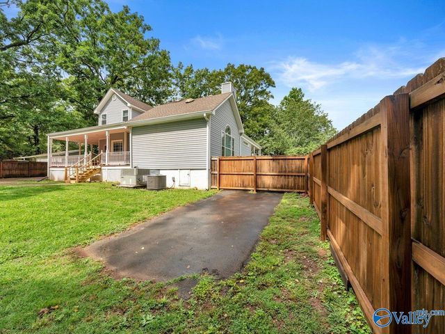 6514 Moores Mill Road NE, Huntsville, AL 35811
