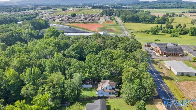 6514 Moores Mill Road NE, Huntsville, AL 35811