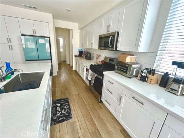 1485 E Laurelwood Drive, San Bernardino, CA 92408