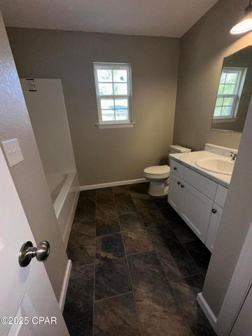 6630 Grande Oak Loop, Grand Ridge, FL 32442