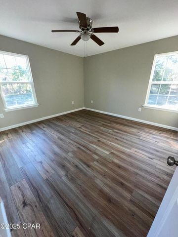 6630 Grande Oak Loop, Grand Ridge, FL 32442