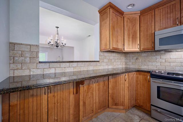 5203 Applewood Circle, Carmel, NY 10512