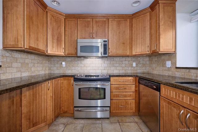5203 Applewood Circle, Carmel, NY 10512