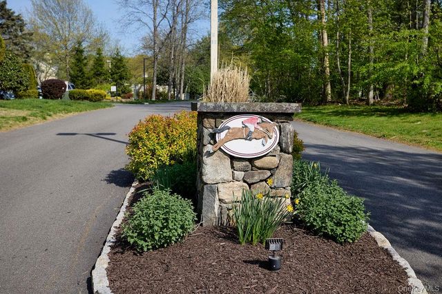 5203 Applewood Circle, Carmel, NY 10512
