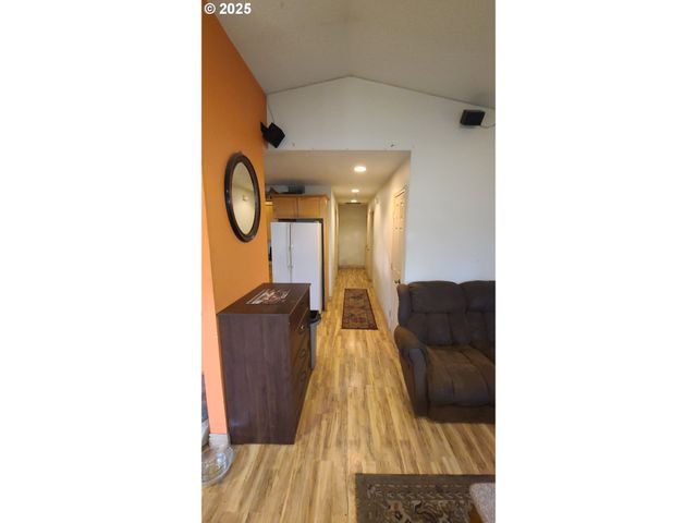 504 WALL St, Silverton, OR 97381