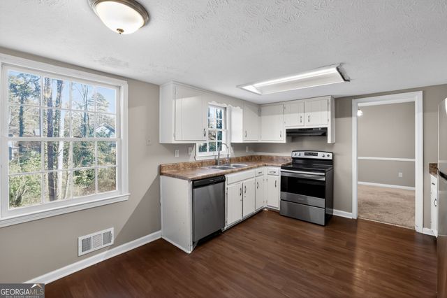 505 Rockborough Terrace, Stone Mountain, GA 30083