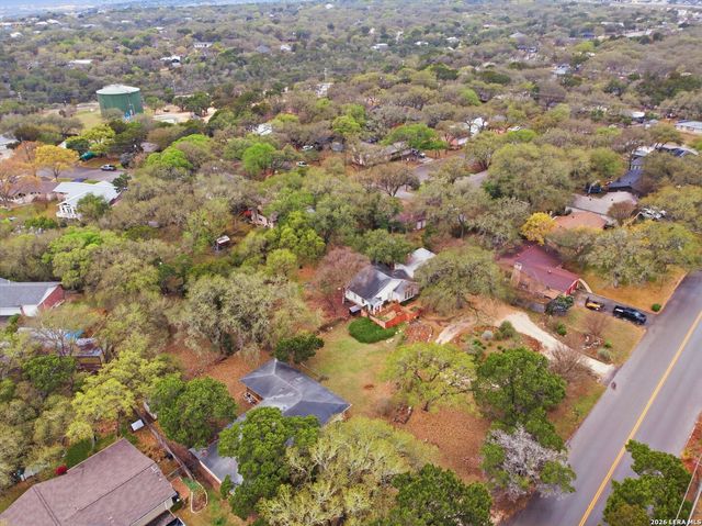 933 Fredericksburg, New Braunfels, TX 78130