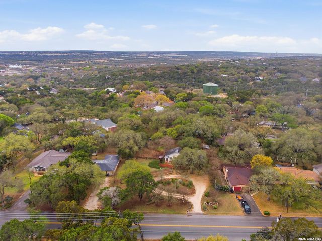 933 Fredericksburg, New Braunfels, TX 78130