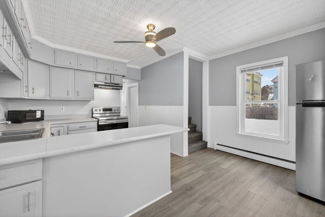 36 Essex Street, Manchester, NH 03102