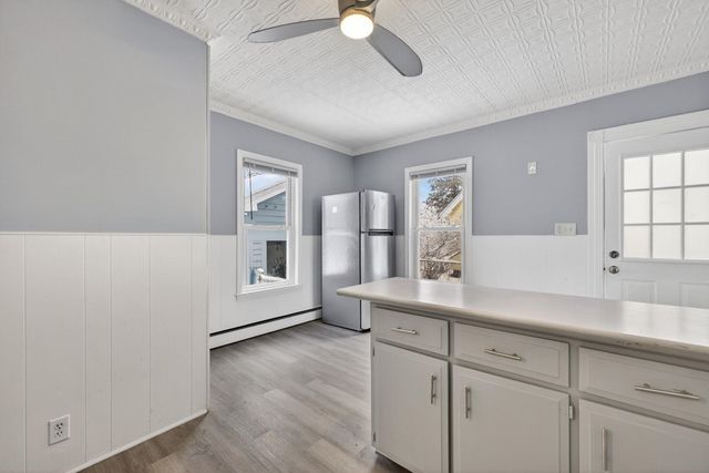 36 Essex Street, Manchester, NH 03102