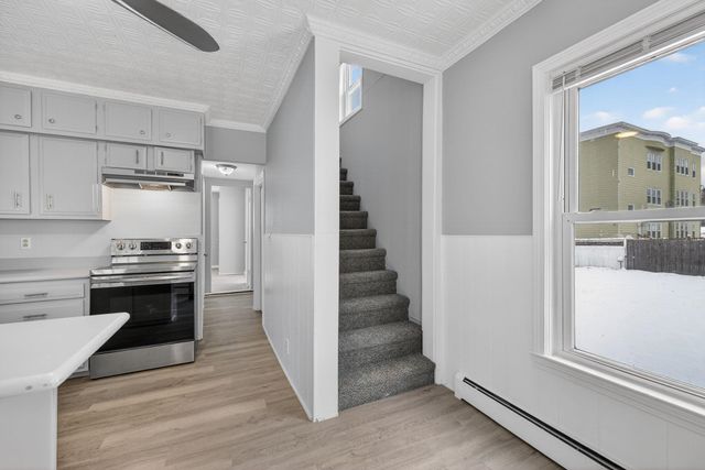 36 Essex Street, Manchester, NH 03102