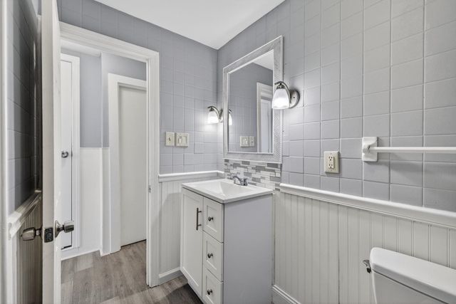 36 Essex Street, Manchester, NH 03102