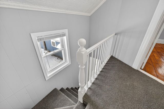 36 Essex Street, Manchester, NH 03102