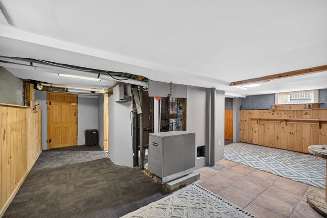 36 Essex Street, Manchester, NH 03102