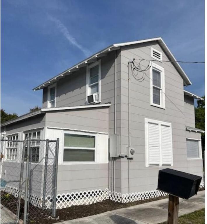 119 S 11th Street, Fort Pierce, FL 34950