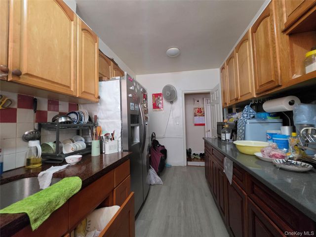 43-55 Kissena Boulevard 1H, Flushing, NY 11355