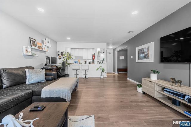 7430 Kennedy Boulevard 304, North Bergen, NJ 07047
