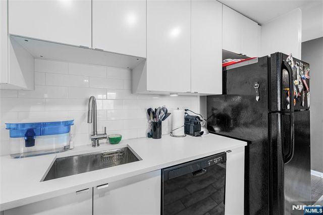 7430 Kennedy Boulevard 304, North Bergen, NJ 07047
