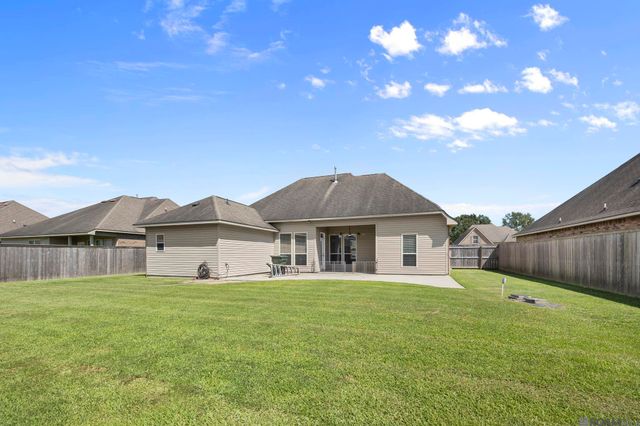 42500 Wynstone Dr, Prairieville, LA 70769