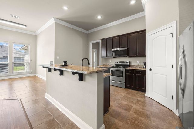 42500 Wynstone Dr, Prairieville, LA 70769